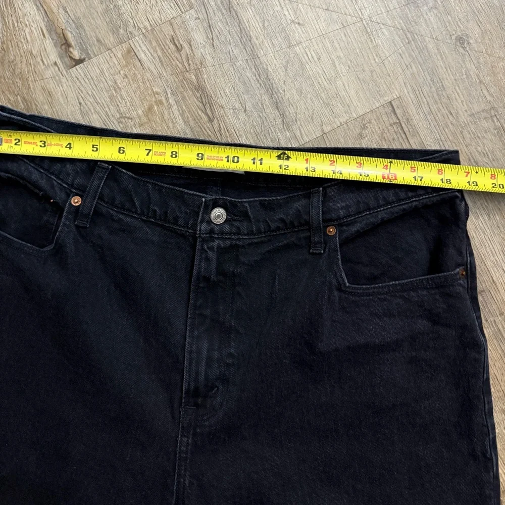 High-Rise Straight Leg Jeans - Black - Picture 7 of 13